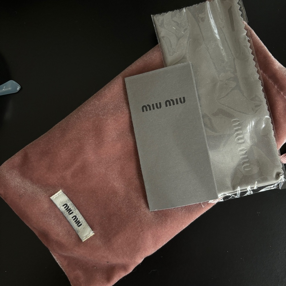 MIU MIU blue sunglasses - Picture 5 of 5